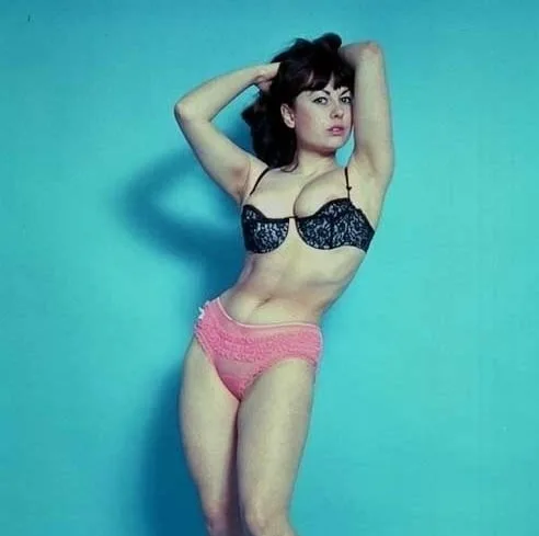 June Palmer photo 4 — Caucasian, Actress (former), Exotic Dancer (former), Model (former)