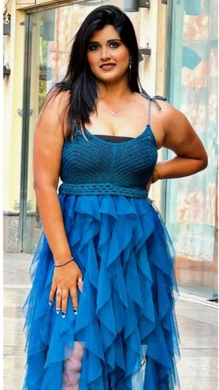 Jyotsna Yadav photo 16 — Brown, Asian