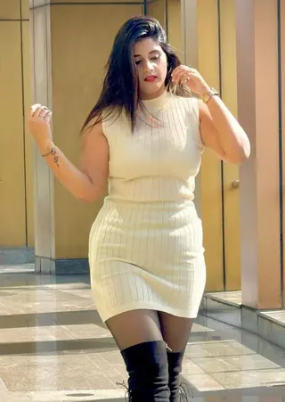 Jyotsna Yadav photo 9 — Chubby, Brown