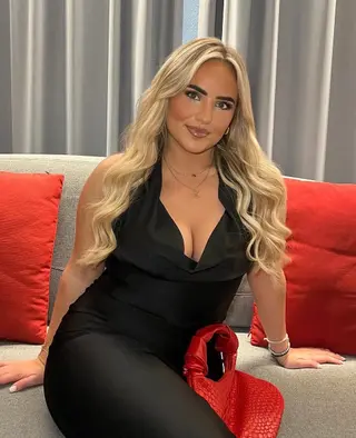 Kacey Dardis photo 6