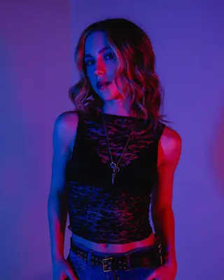 Kacey Fifield photo 11 — American, Brown