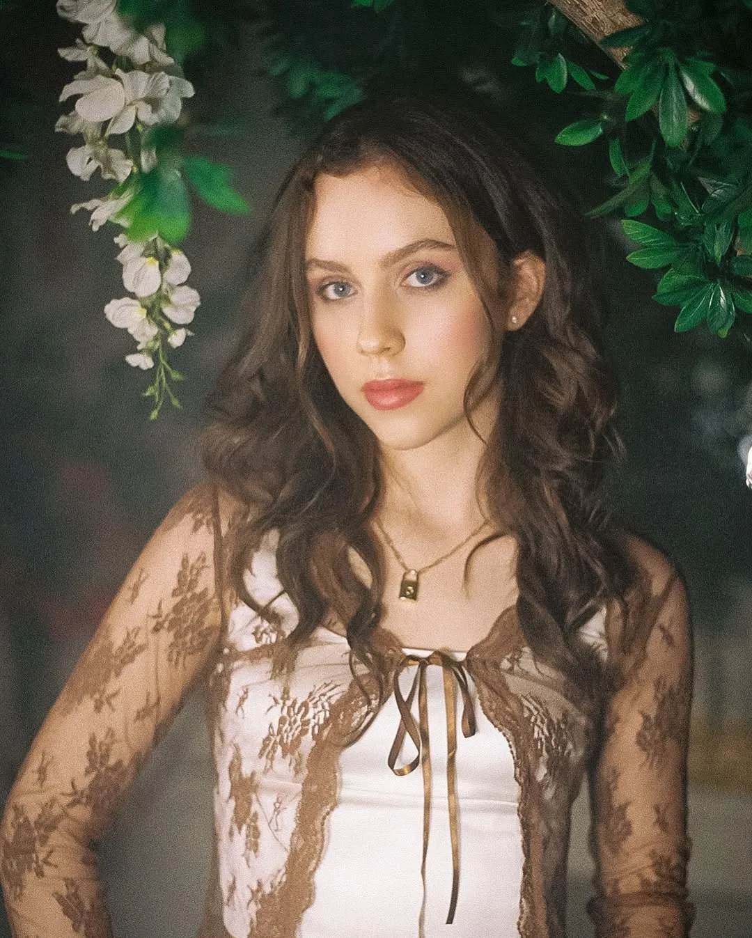 Kacey Fifield photo 16 — American, Brown
