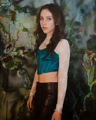 Kacey Fifield photo 2 — Brown, Slim