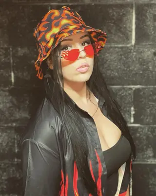 Kaceytron photo 11 — Caucasian, Gamer