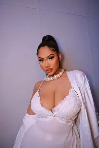 Kaede Murakami photo 5 — Mixed-race (primarily Black), Artist