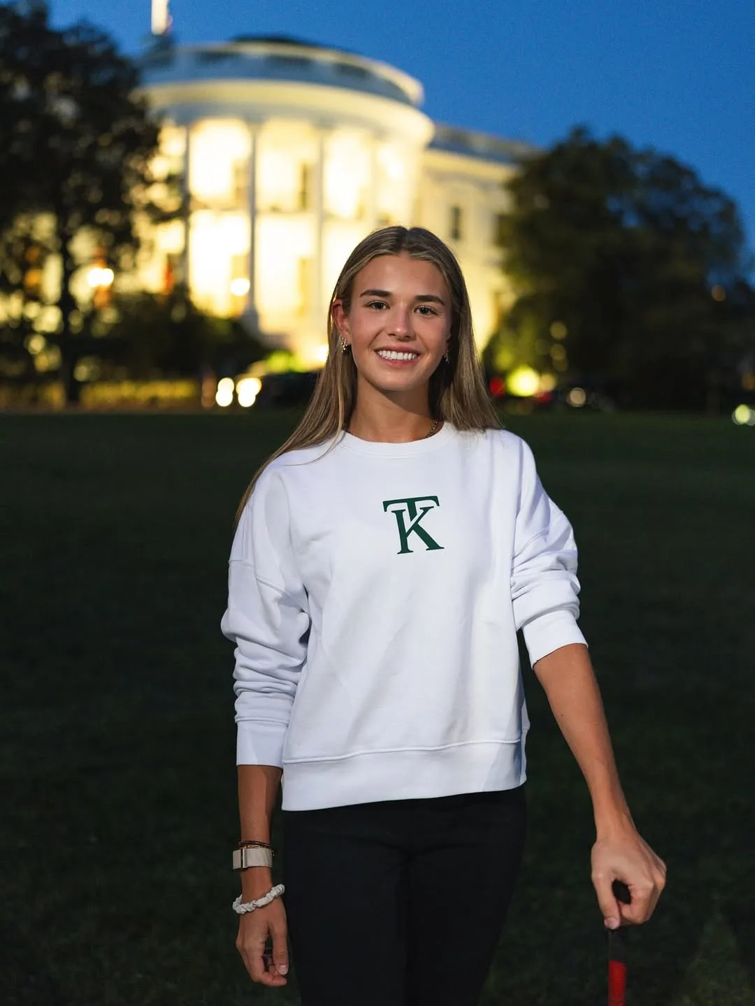 Kai Trump photo 9 — Athletic, Brown
