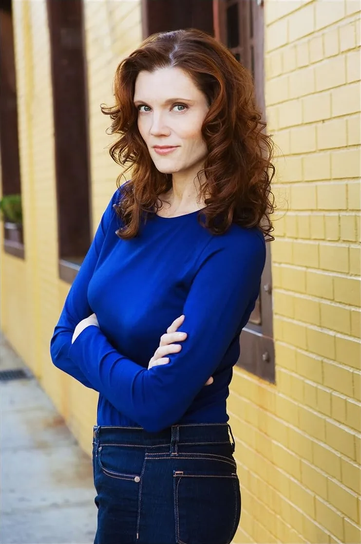 Kaili Vernoff photo 3 — Slim, Blue