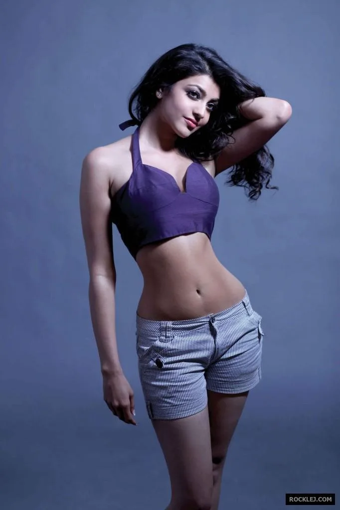 Kajal Agarwal photo 2 — Brown, Average