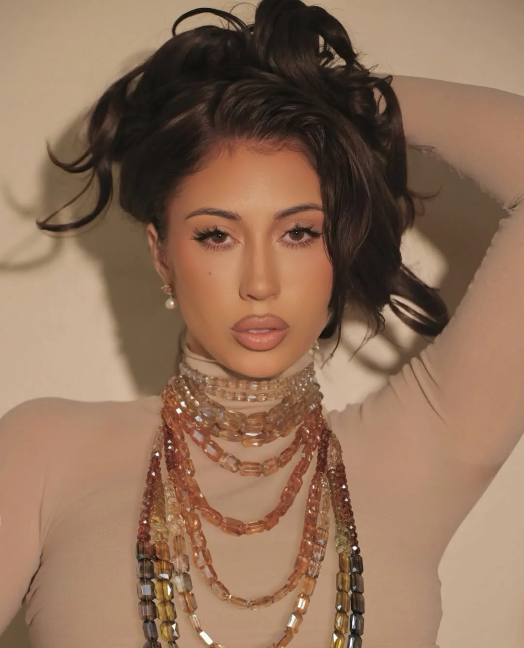 Kali Uchis photo 7 — American, Brown