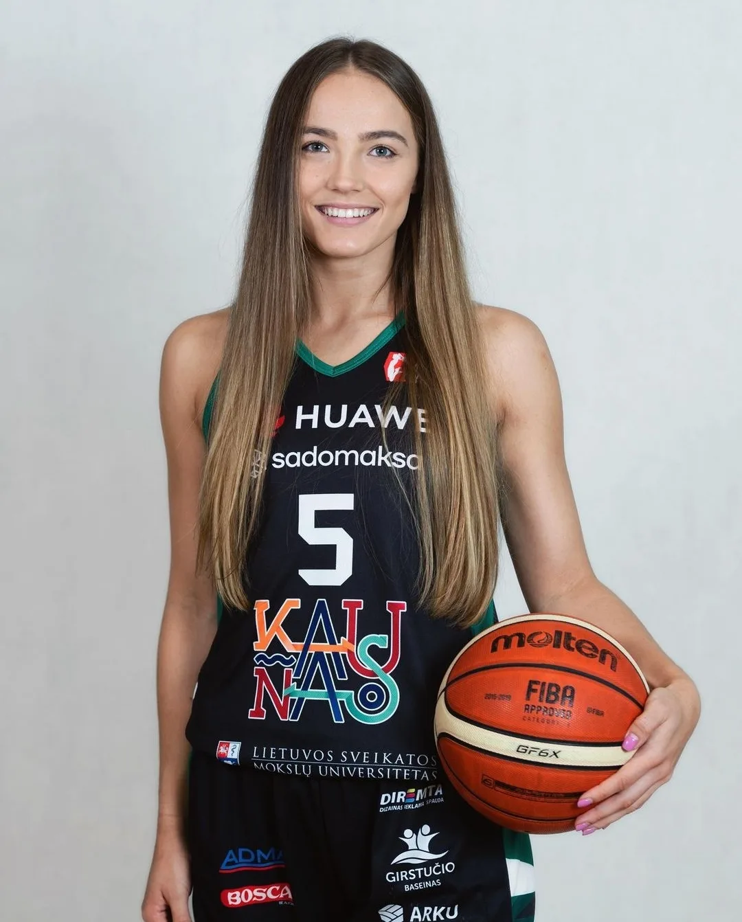 Karolina Kazociunaite photo 1 — Lithuanian, Brown