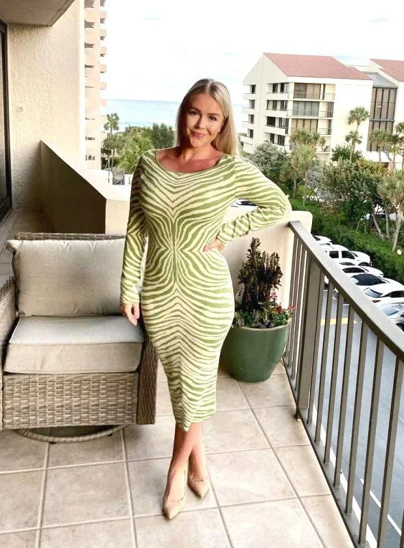 Karoline Leavitt photo 19 — American, Blonde