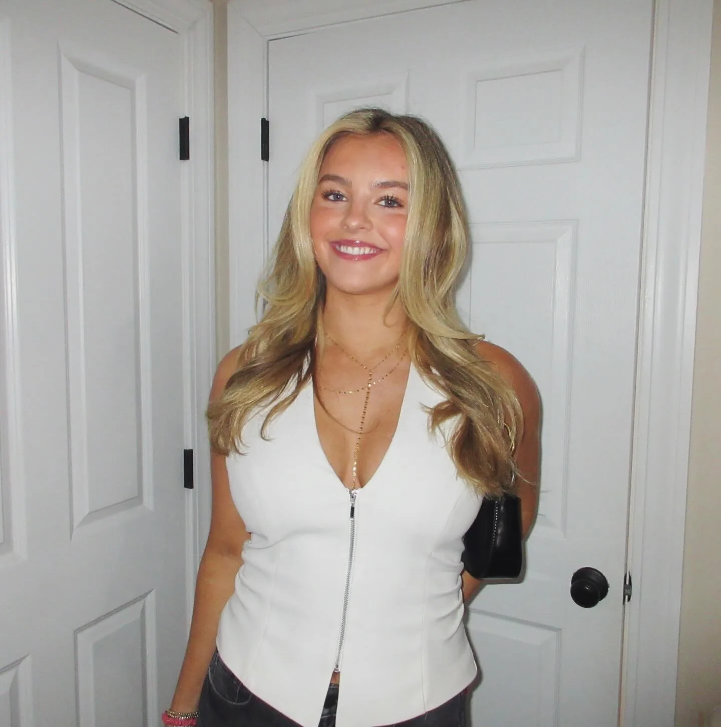Kate Ham photo 8 — Blonde, Average