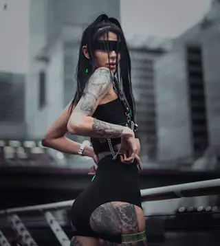 Katharina Barth photo 7 — German, Black