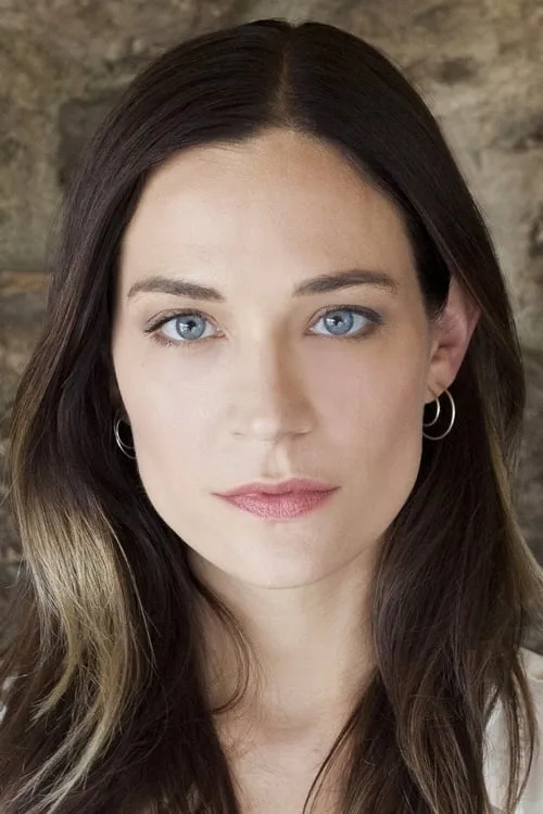 Kathleen Munroe photo 14 — Brown, Slim