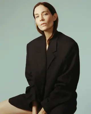 Kathleen Munroe photo 3 — Slim, Hazel