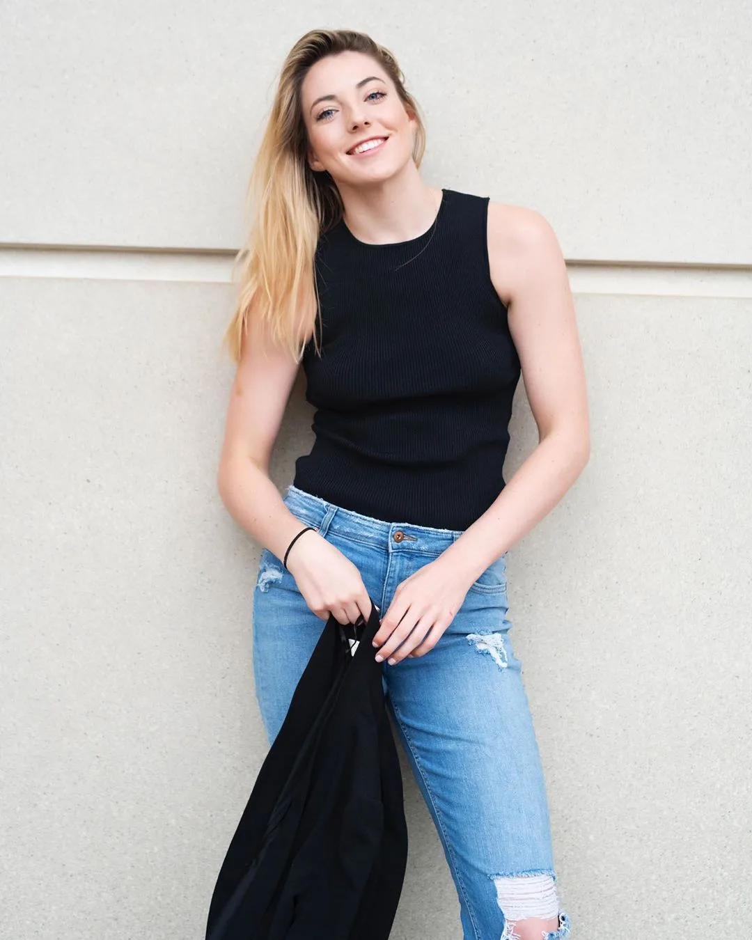 Katie Lou Samuelson photo 2 — Brown, Athletic