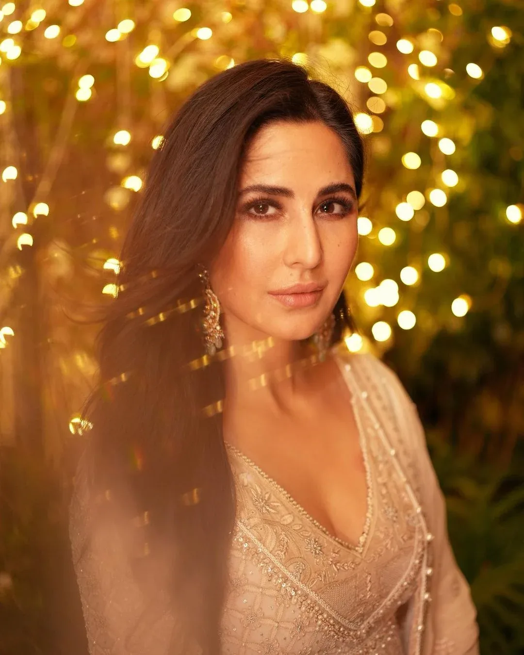 Katrina Kaif photo 7 — British),  (Hong Konger, Brown