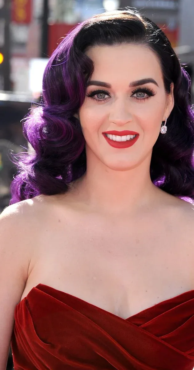 Katy Perry photo 11 — Caucasian, Activist, Actress, Influencer, Musician: Singer