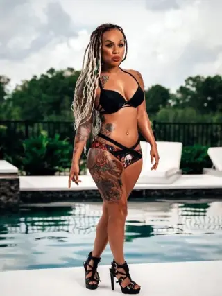 Kayden Carter photo 15 — Athletic, Brown