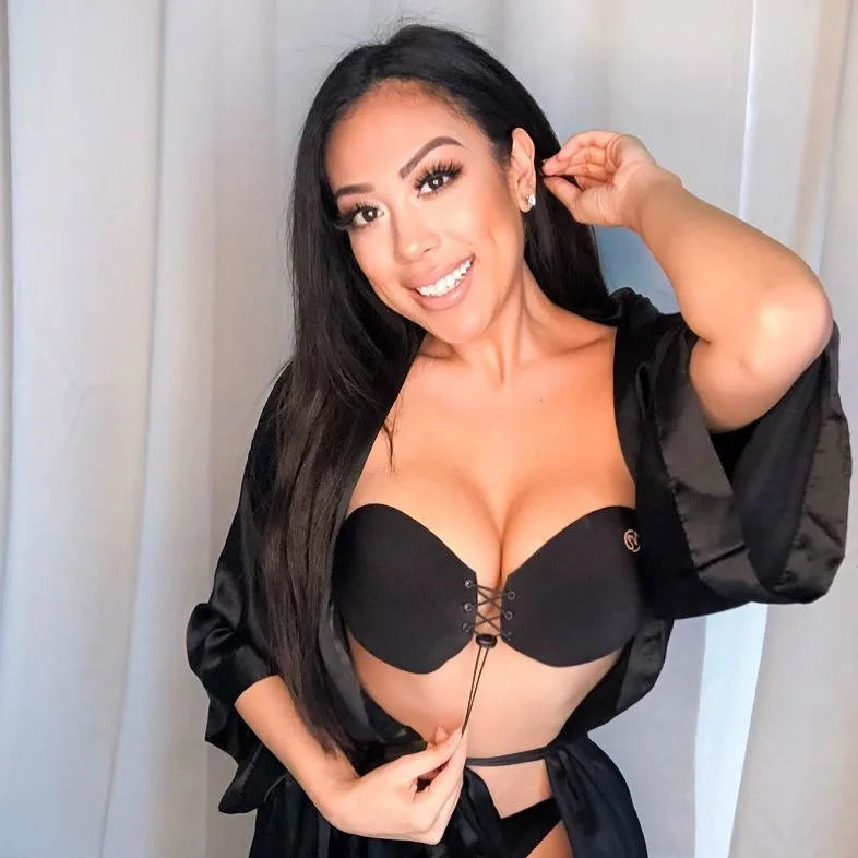 Ke-Alani Sarmiento photo 11 — Mixed-race (primarily Asian), Journalist, TV Host