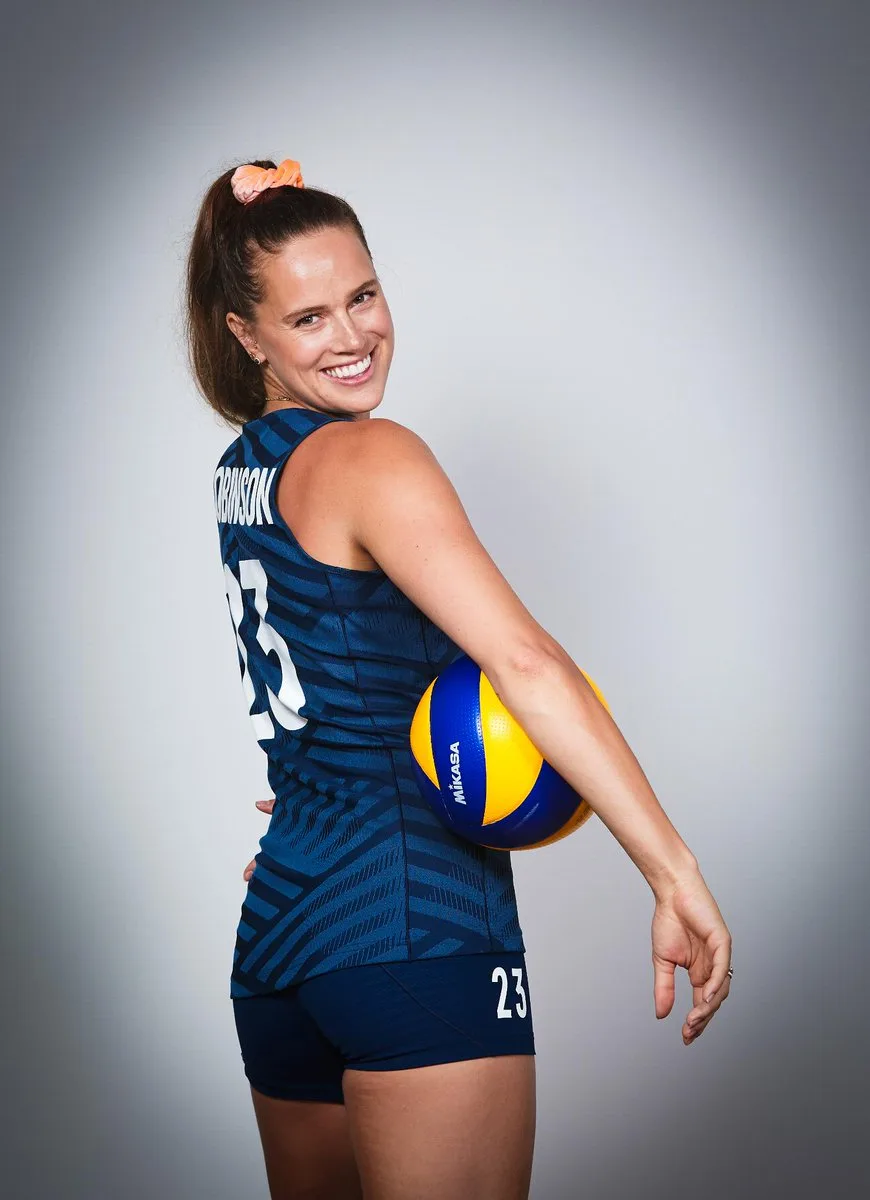 Kelsey Robinson photo 2 — Athletic, Caucasian
