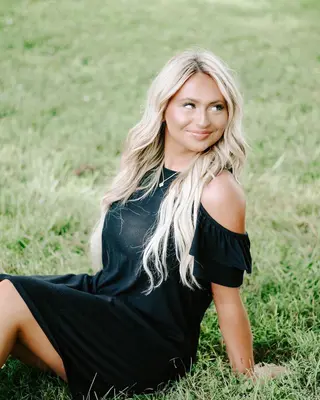 Kennedy Bragg photo 16 — Brown, Caucasian