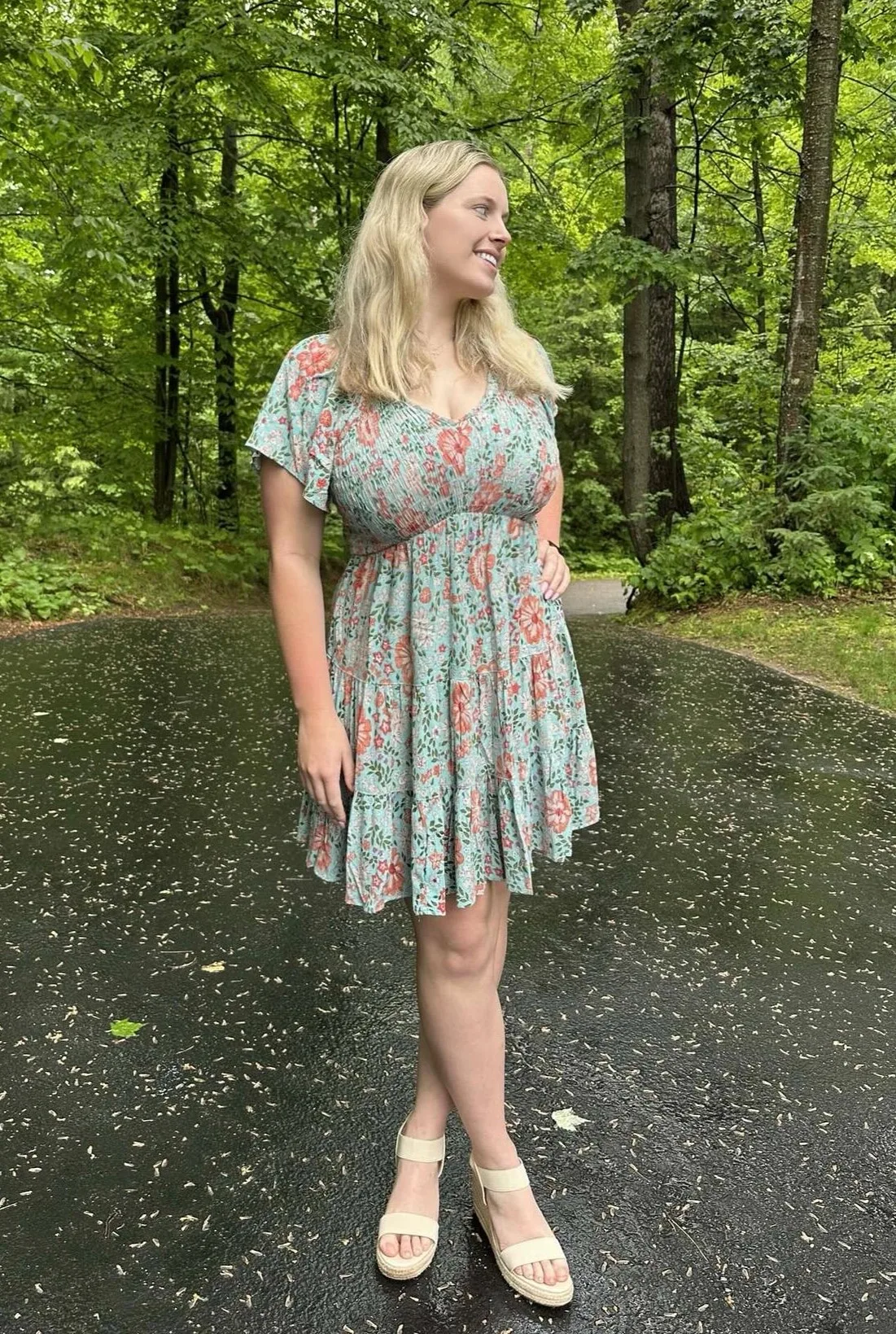 Kennedy Cominsky photo 14 — Blonde, Average