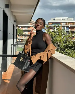 Khady Gueye photo 10 — Brown, Black