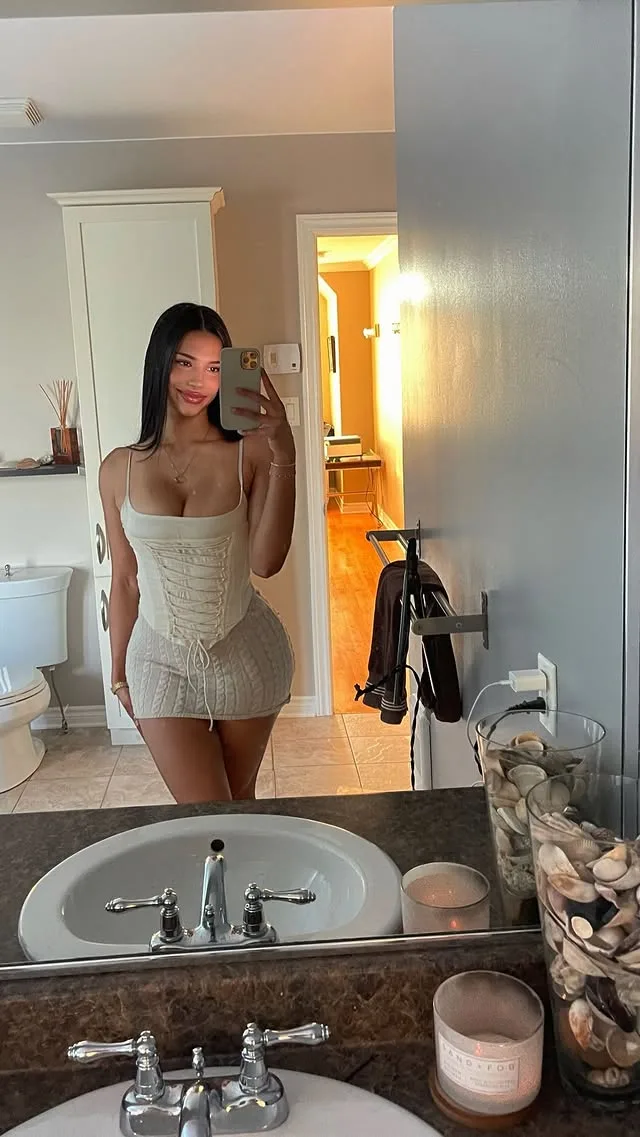 Kiana Dufour photo 5 — Mixed-race (primarily Latin), Fitness Model, Influencer, Sportswoman: Football Player