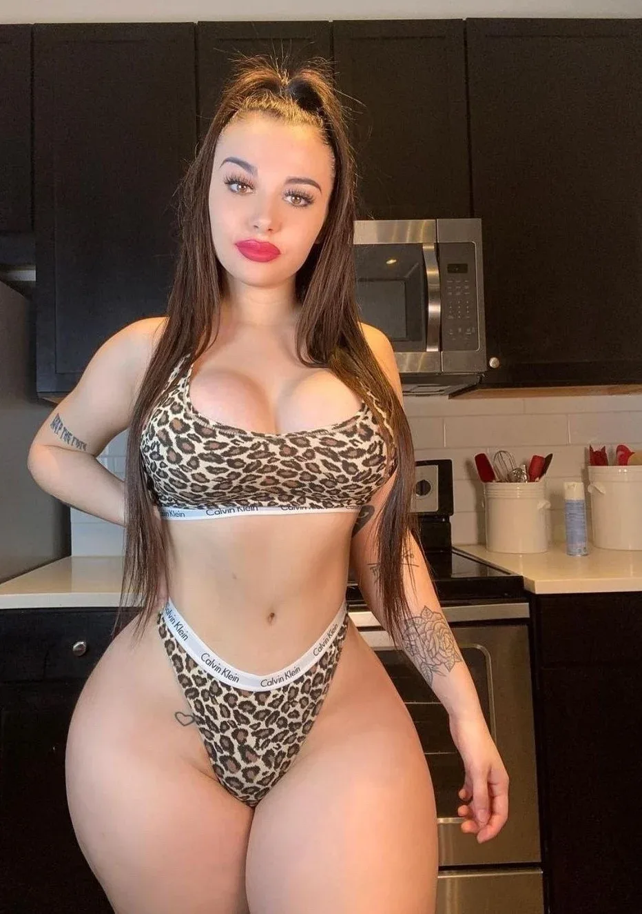 Kiley Lynn photo 2 — Black, Chubby