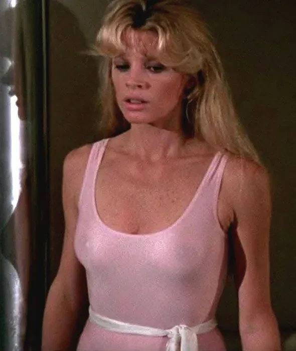 Kim Basinger photo 15 — Slim, Blue