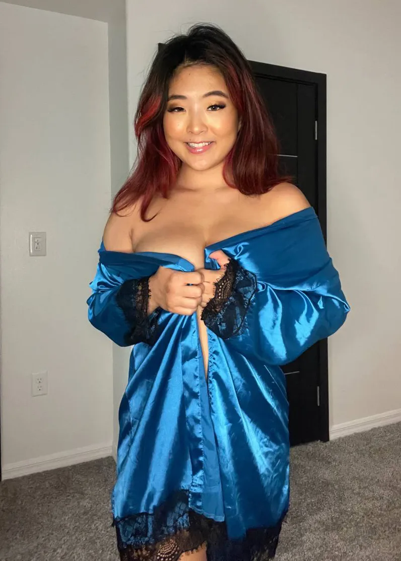 Kimberly Yang photo 15 — Chubby, Brown