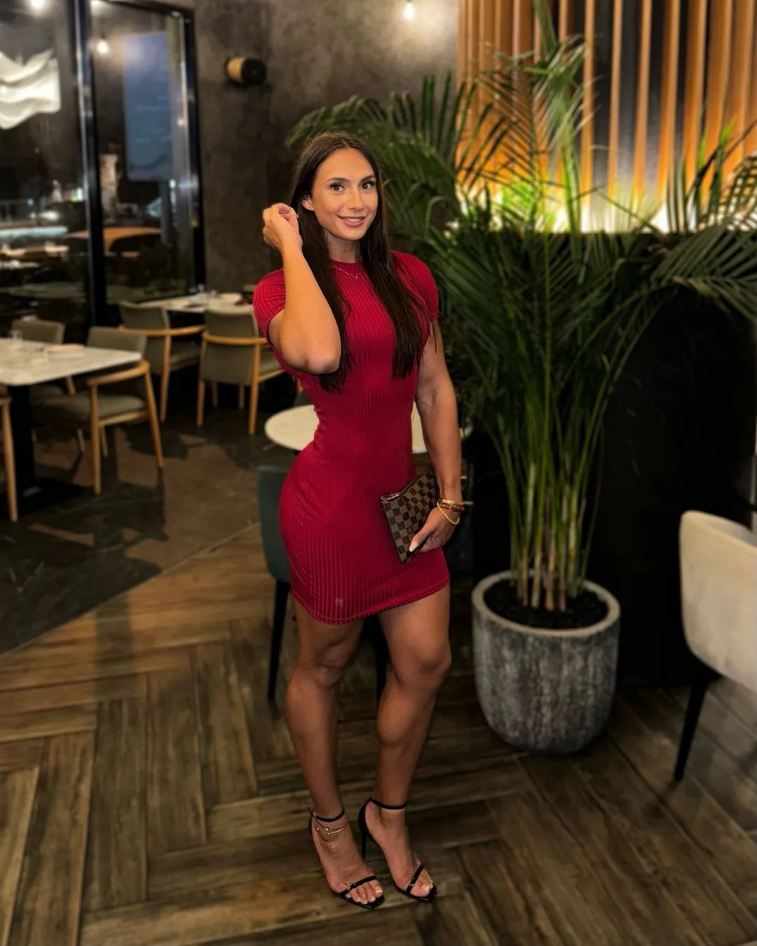 Konnie Slyziut photo 5 — Bodybuilder, Fitness Model, Fitness Trainer, Influencer, Musician, British
