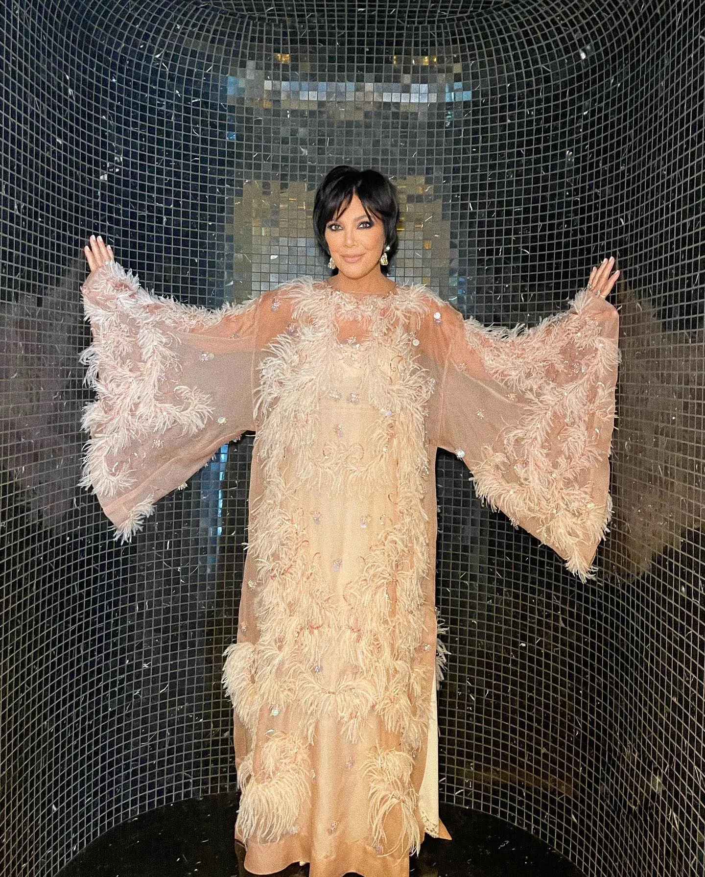 Kris Jenner photo 1 — American, Brown