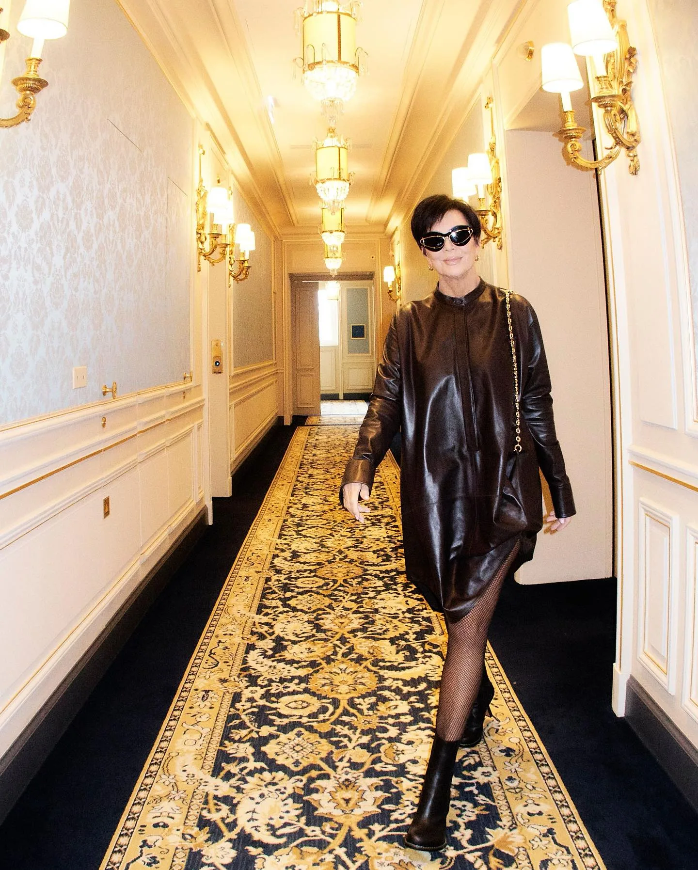 Kris Jenner photo 19 — American, Brown