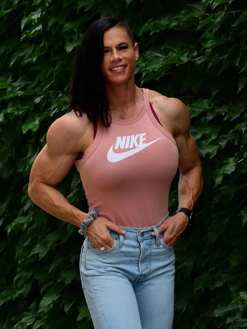 Kristen Nun — Bodybuilder, Fitness Model, Fitness Trainer, Glamour Model, Influencer, TikTok Star, YouTuber, American