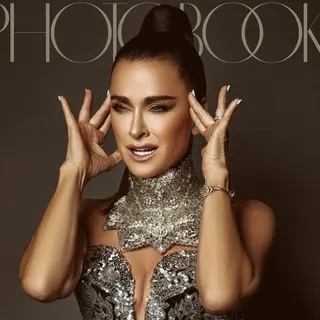Kyle Richards photo 7 — American, Brown