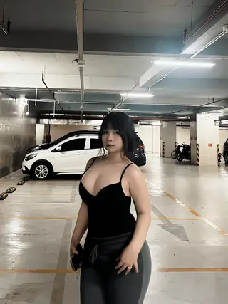 Kylie Kim photo 3 — Brown, Asian
