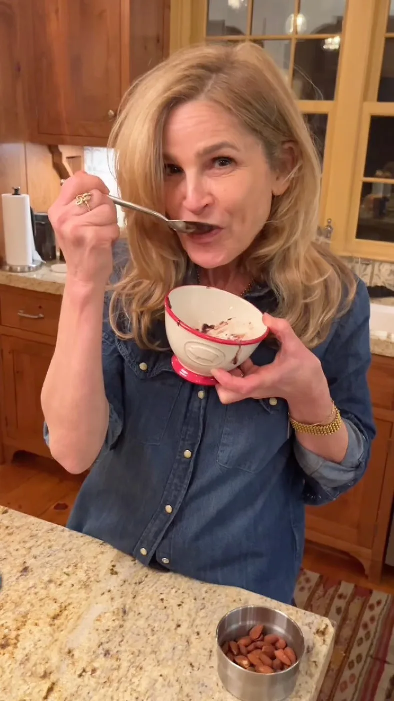 Kyra Sedgwick photo 5 — Caucasian, Actress, Director, Producer