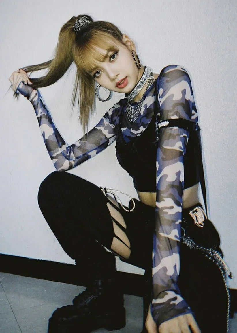 Lalisa Manoban photo 1 — Thai, Brown