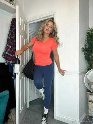 Lana Parker photo 18 — Adult Model, Glamour Model, Photographer, Reality TV Star (former), British