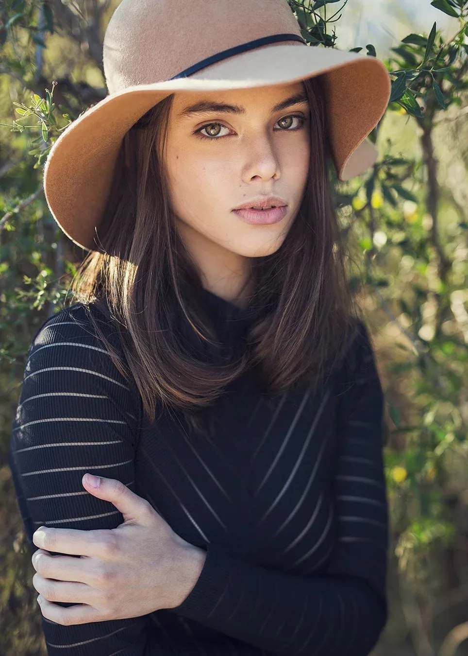 Laneya Grace photo 19 — American, Brown