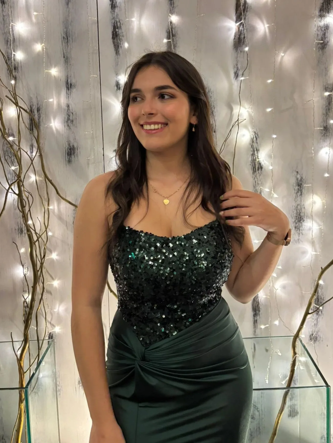 Lara Mendes photo 19 — Caucasian, Student