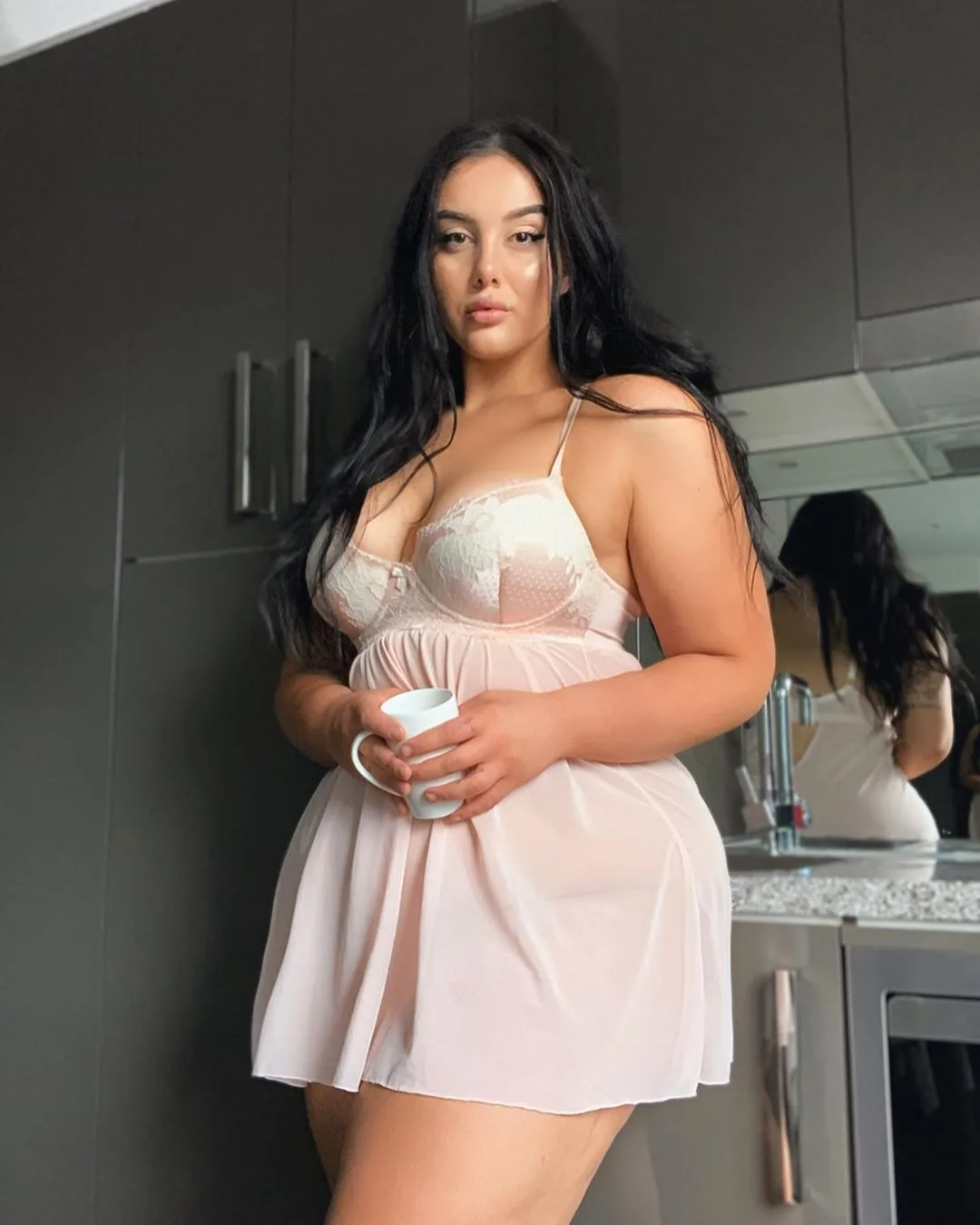 Larissa Psaila photo 5 — Australian, Chubby
