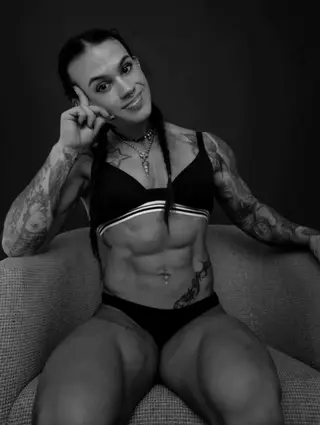 Laura Gallardo Herrero photo 9 — Muscular, Brown