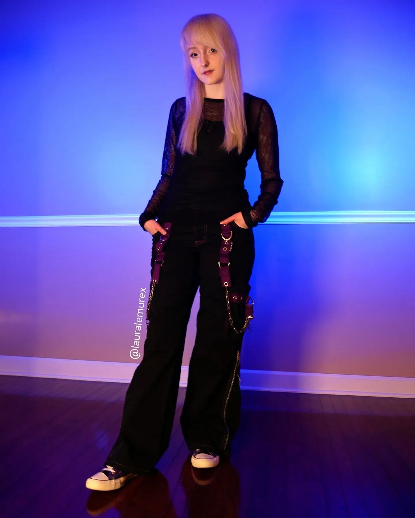 Laura Lemurex photo 1 — Welsh, Blonde