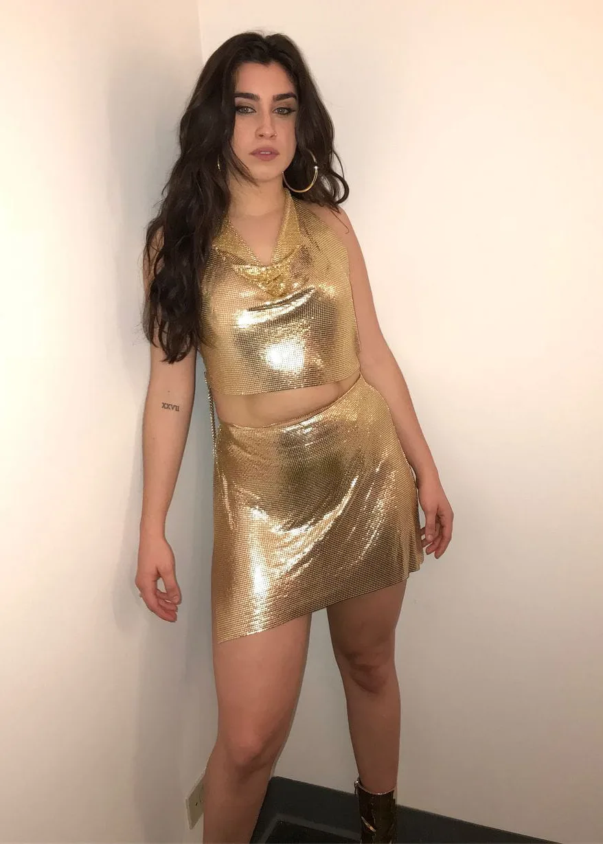 Lauren Jauregui photo 15 — Average, Blue