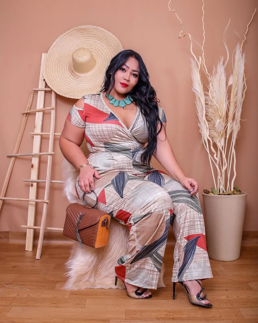 Layde Almeida photo 12 — Plus Size Model, Brazilian