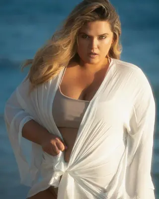 Layni Chamberlain photo 8 — Caucasian, Plus Size Model (former)