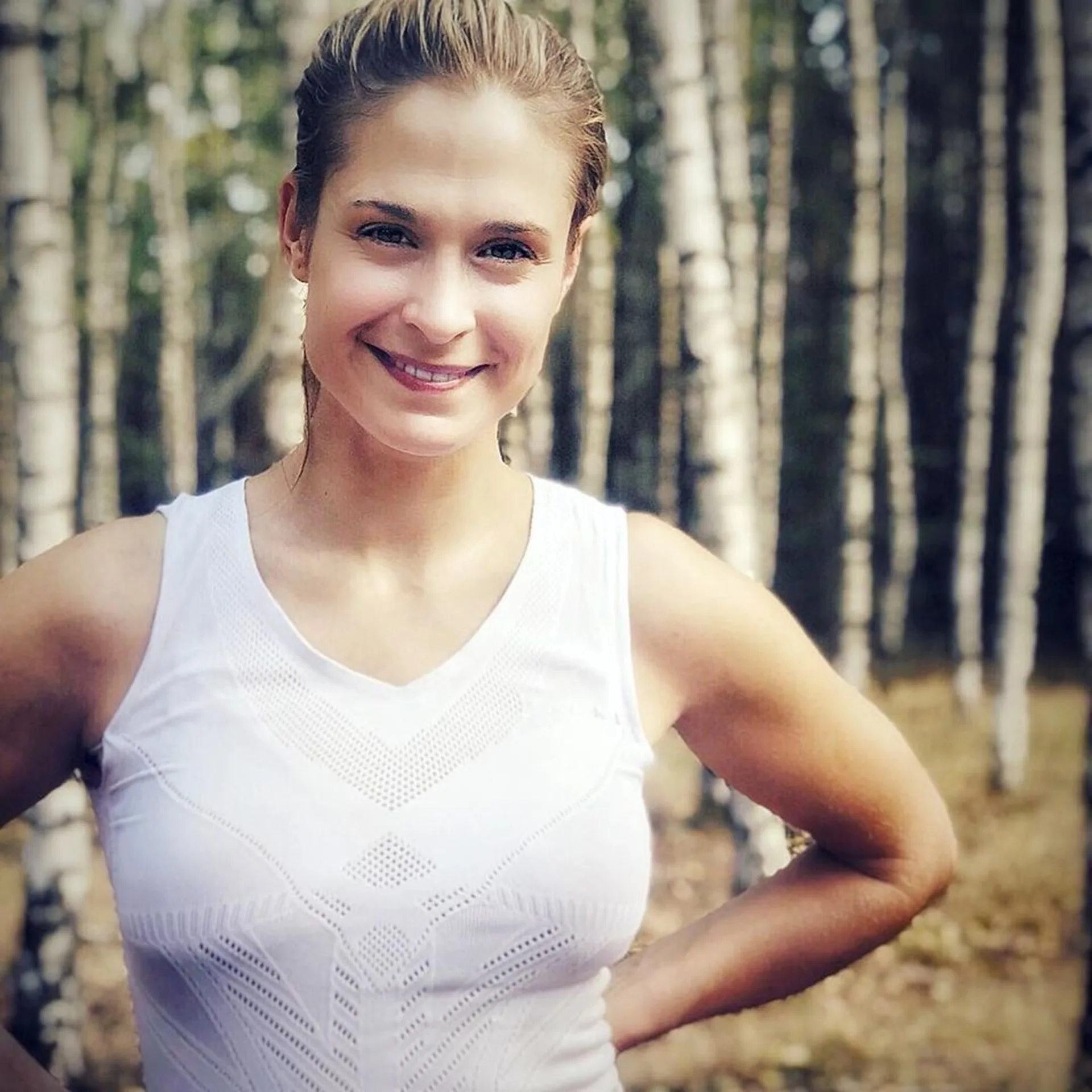 Lea Marlen Woitack photo 7 — German, Brown